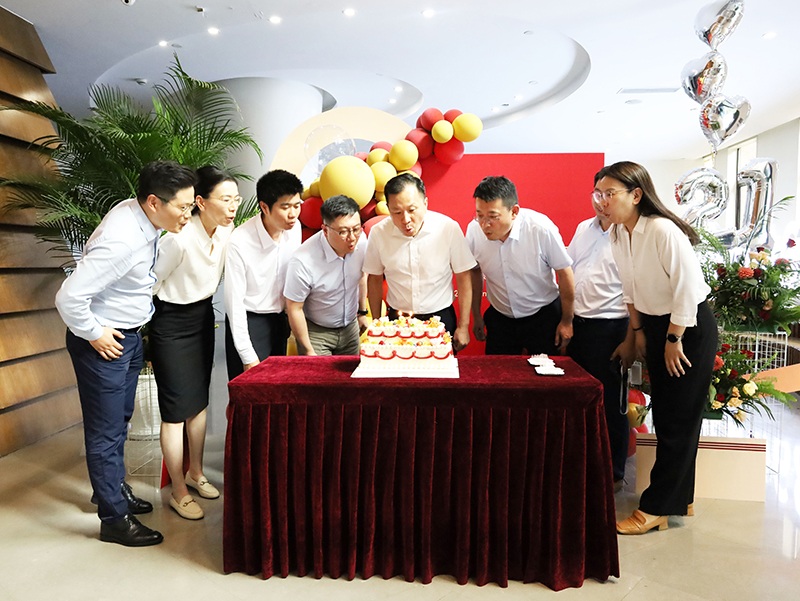 二十一载 智造将来丨贺恒峰g22股份廿终生日，再启新篇